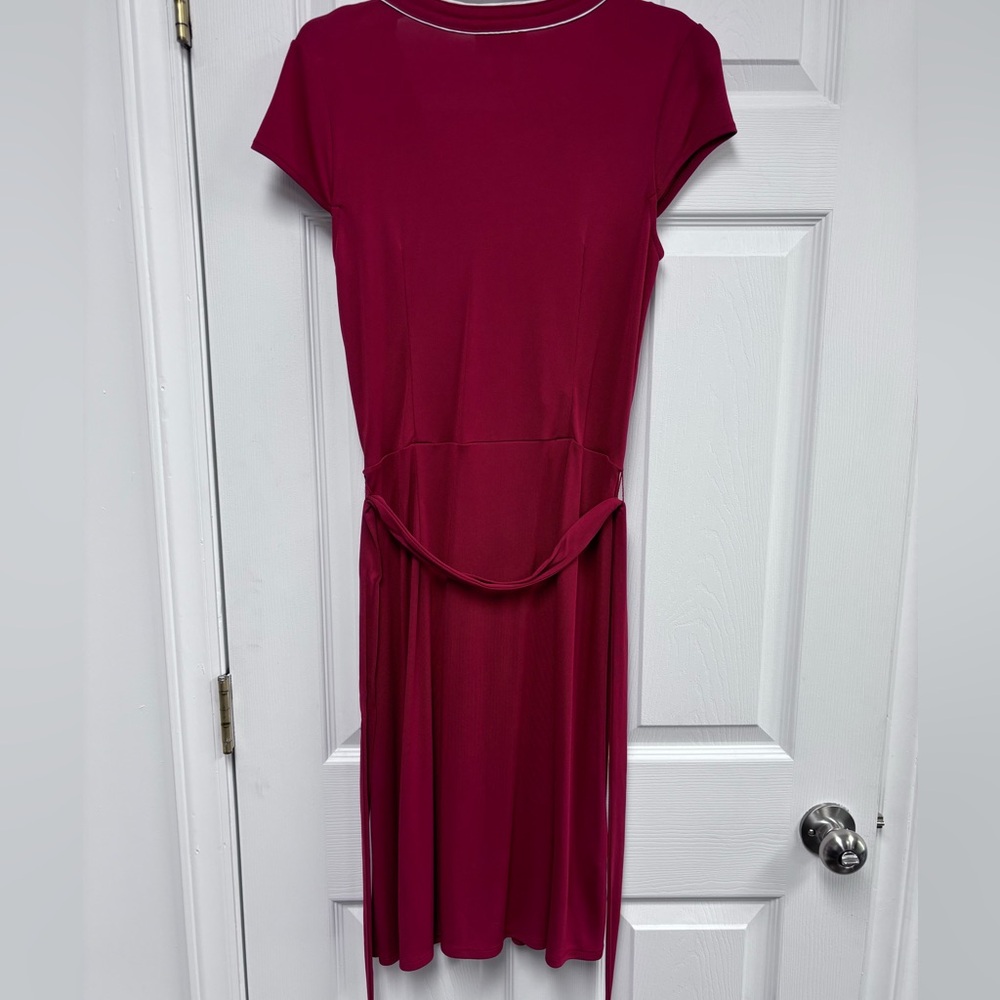 FREE w/ Purchase Loft Belted Red Dress, White Piping Trim, office or date ready - Picture 4 of 7